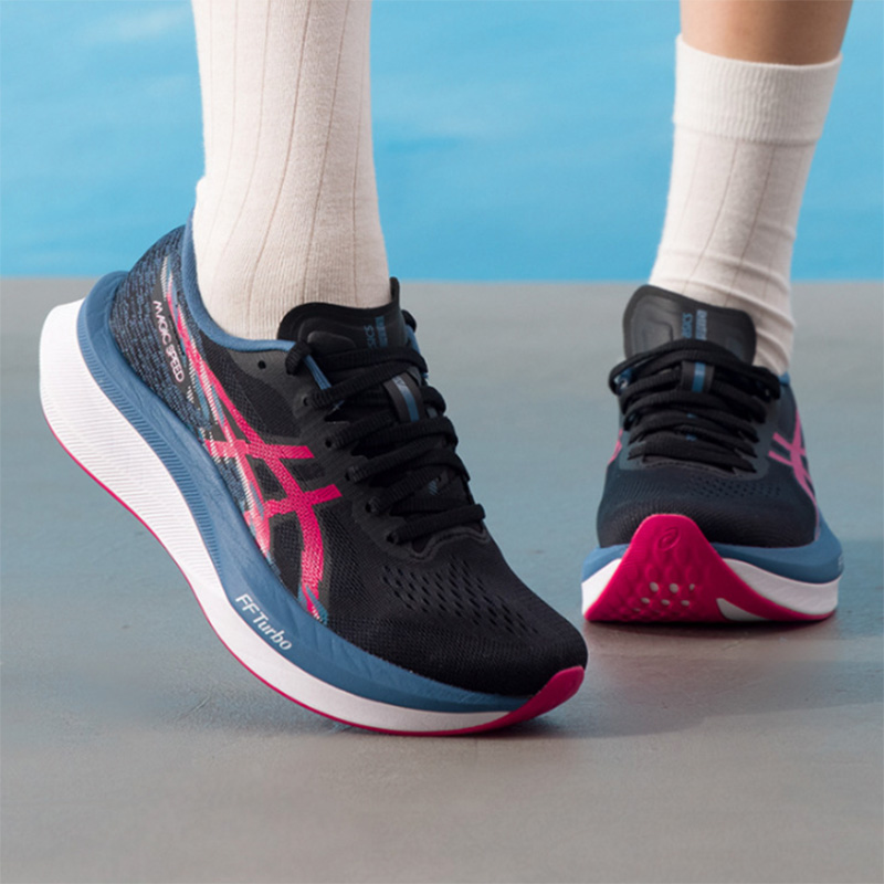 Женские кроссовки Asics MAGIC  – обзор и цена Table Tennis Shoes Asics