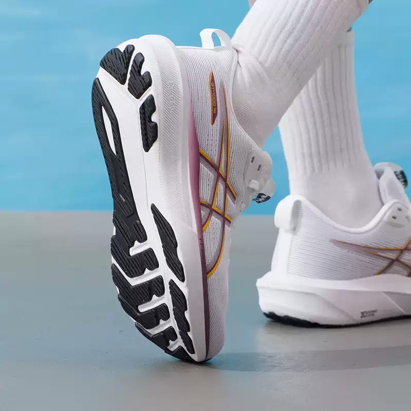 Женские кроссовки Asics, легки – обзор и цена Table Tennis Shoes Asics